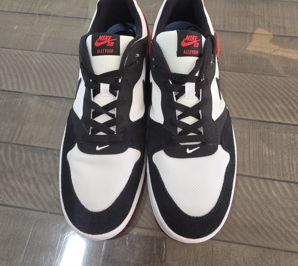 Nike SB Alleyoop Black White with Red Accents